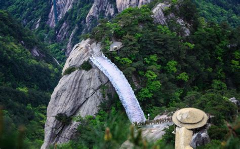 串河监区在哪里呀,在鲜红的党旗下