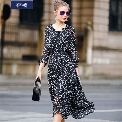 碎花长裙穿什么上衣,半身碎花长裙配什么上衣好看