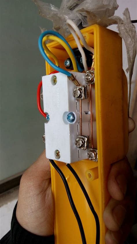开关接火线还是零线,如果家用220V电压只安装火线与零线