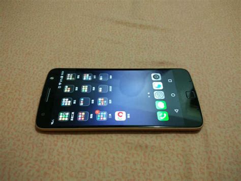 用了大半年的折叠手机,现在买moto手机怎么样