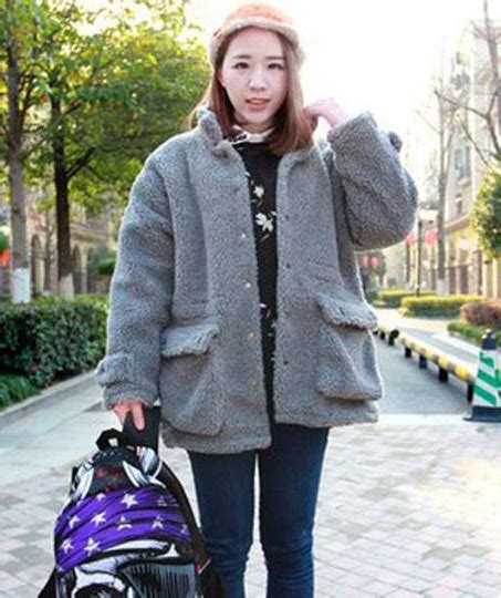 马甲什么颜色好看,穿什么颜色的皮草好看