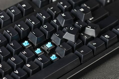 机械键盘黑轴青轴茶轴红轴区别,键盘黑轴青轴红轴茶轴的区别