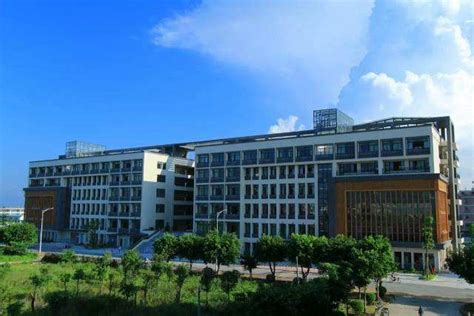 山东有什么大学是211大学,青岛大学和济南大学哪个好