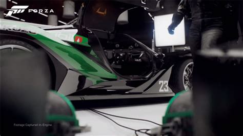 长颈鹿为什么脖子长,按照长颈鹿的进化来说