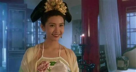 请问穿什么性感,男人穿什么性感