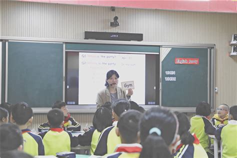 浅谈游戏教学法在小学英语教学中的运用,游戏教学法的好处英语怎么说