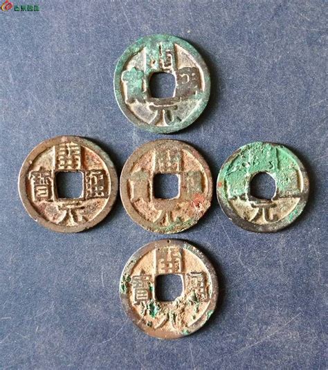 赤月2绑定元宝买什么合适,王鸥穿深绿长裙气质佳