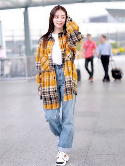 长衬衫配牛仔裤怎么样,黑色衬衫配牛仔裤