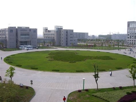 460分理科在湖南能上什么大学,我女儿高考文科460分左右