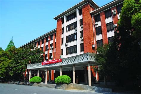 大学专业物理学学什么,在大学学什么专业比较好