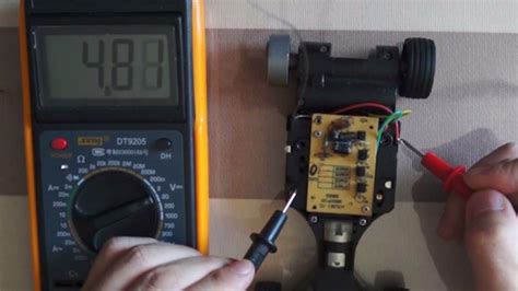 万用表如何测电流,数字万用表测电压
