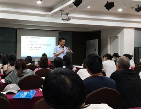 论文中的文献综述是什么意思,教育的文献综述是什么意思