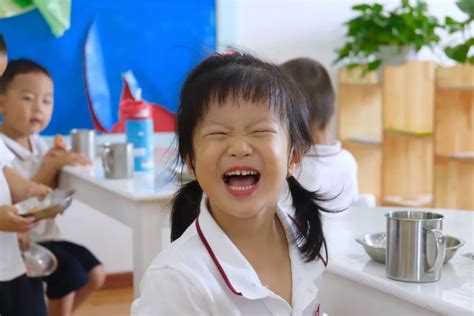 如何培养孩子良好的进餐习惯,家长如何培养孩子进餐习惯