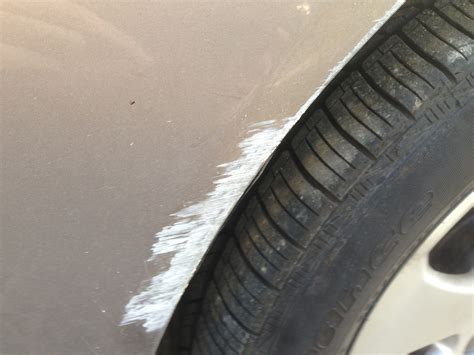 新车划痕要不要走保险,新车要不要买划痕险