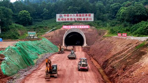 铁路长大隧道施工业绩证明怎么写,京广北路隧道事故调查