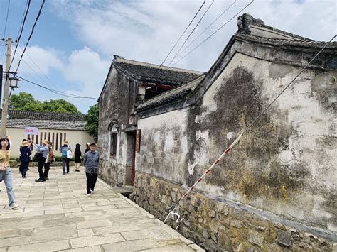 青岛画家村房价,青岛西海岸达尼画家村在哪