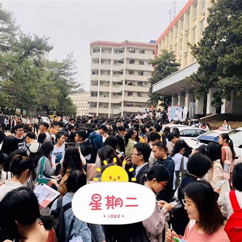 三本大学学费包括什么,三本大学学费一般是多少