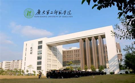 成人考个什么证有用,现在考个成人大学有用吗